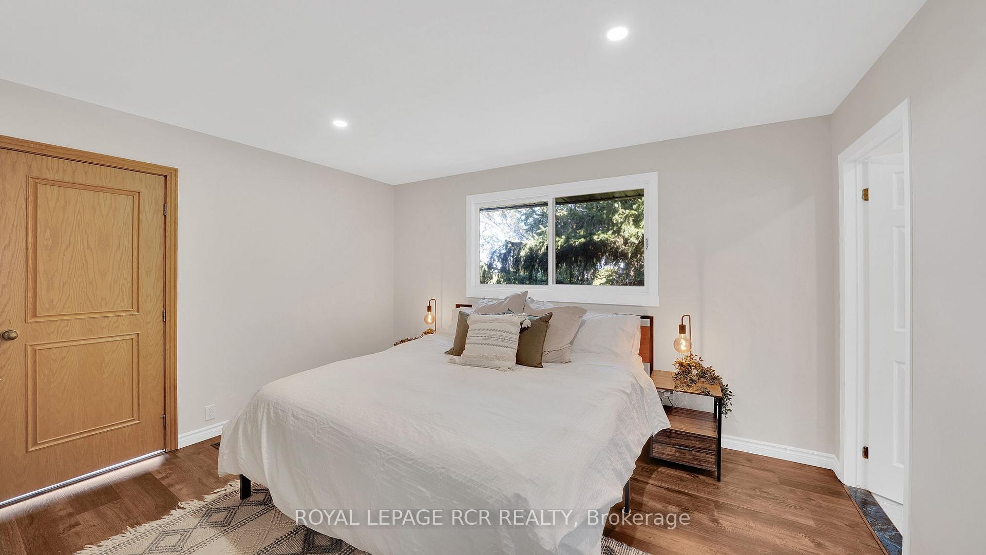 









15735


Highway 27

N/A,
King,







ON
L0G 1T0

