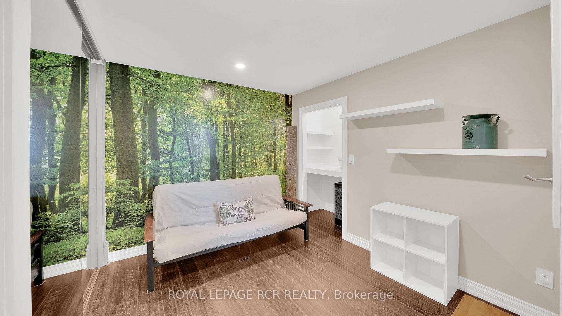 









15735


Highway 27

N/A,
King,







ON
L0G 1T0

