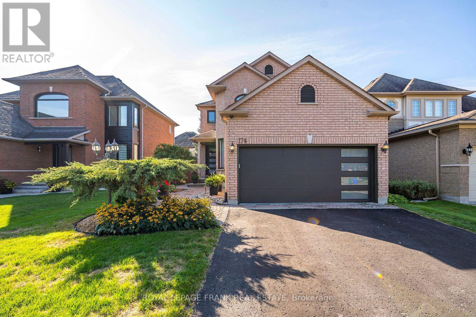 












174 THICKET CRESCENT

,
Pickering (Highbush),




Ontario
L1V6V7

