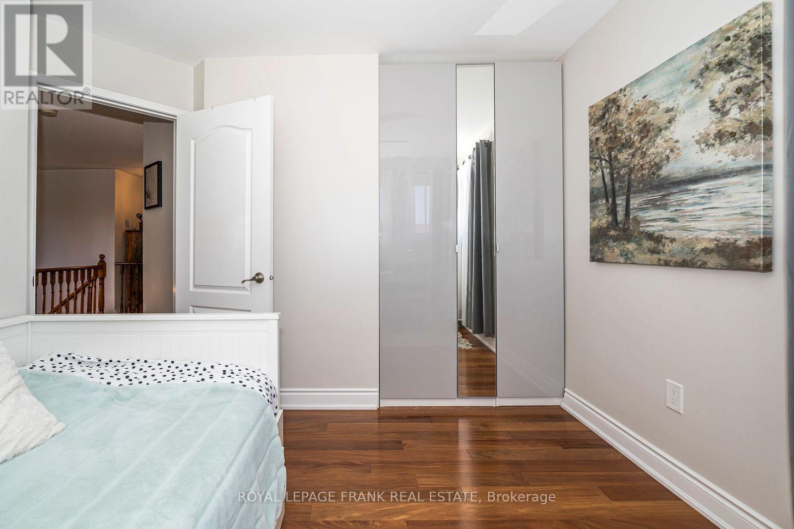 












174 THICKET CRESCENT

,
Pickering (Highbush),




Ontario
L1V6V7

