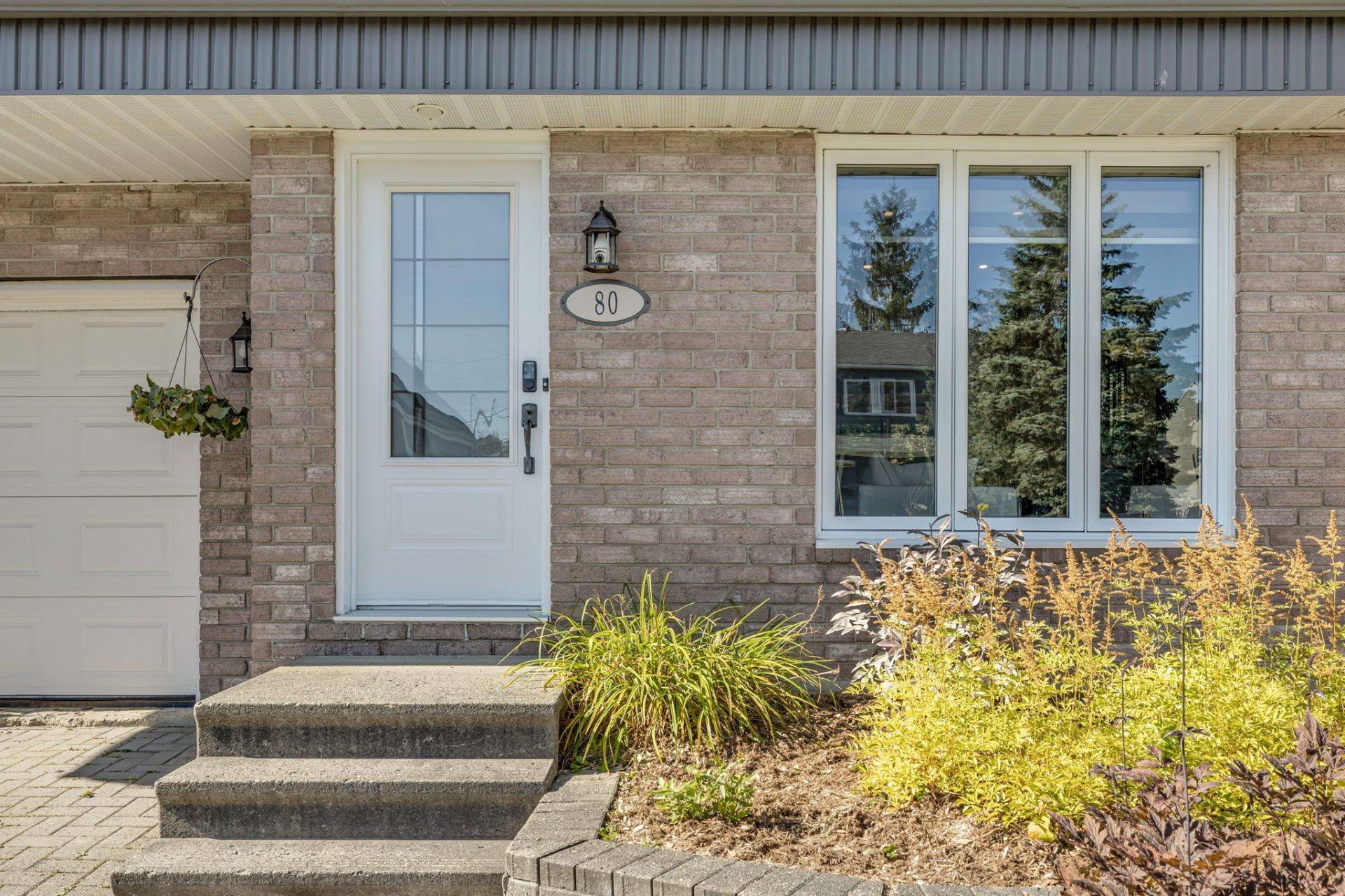 









80


Rue de Clichy

,
Québec (Beauport),




QC
G1C6N4

