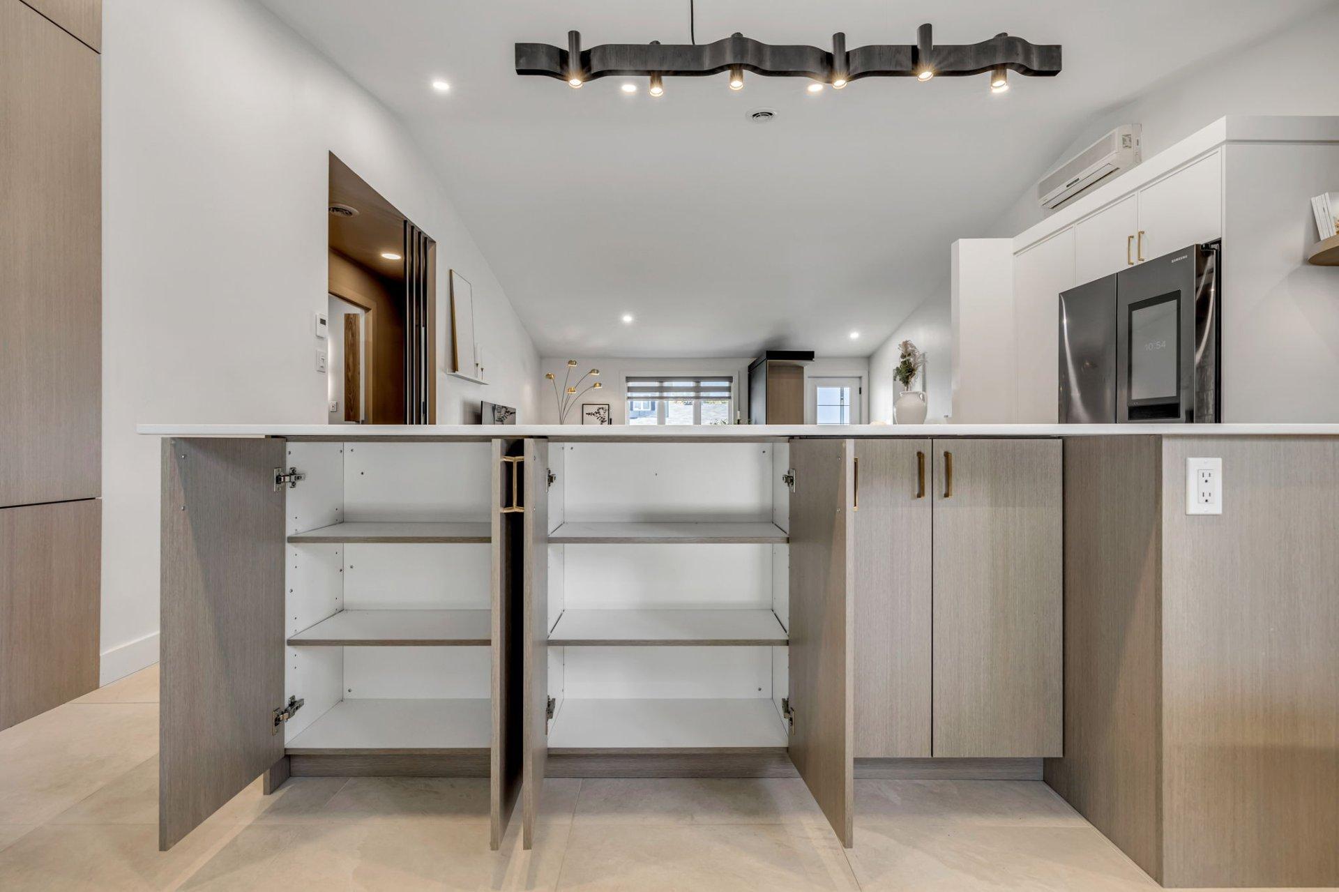 









80


Rue de Clichy

,
Québec (Beauport),




QC
G1C6N4

