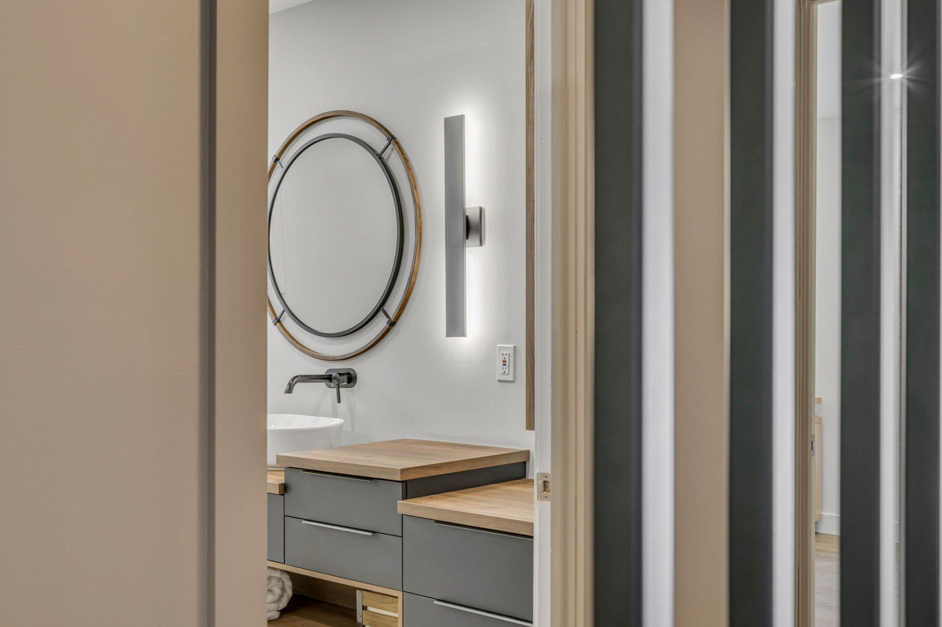 









80


Rue de Clichy

,
Québec (Beauport),




QC
G1C6N4

