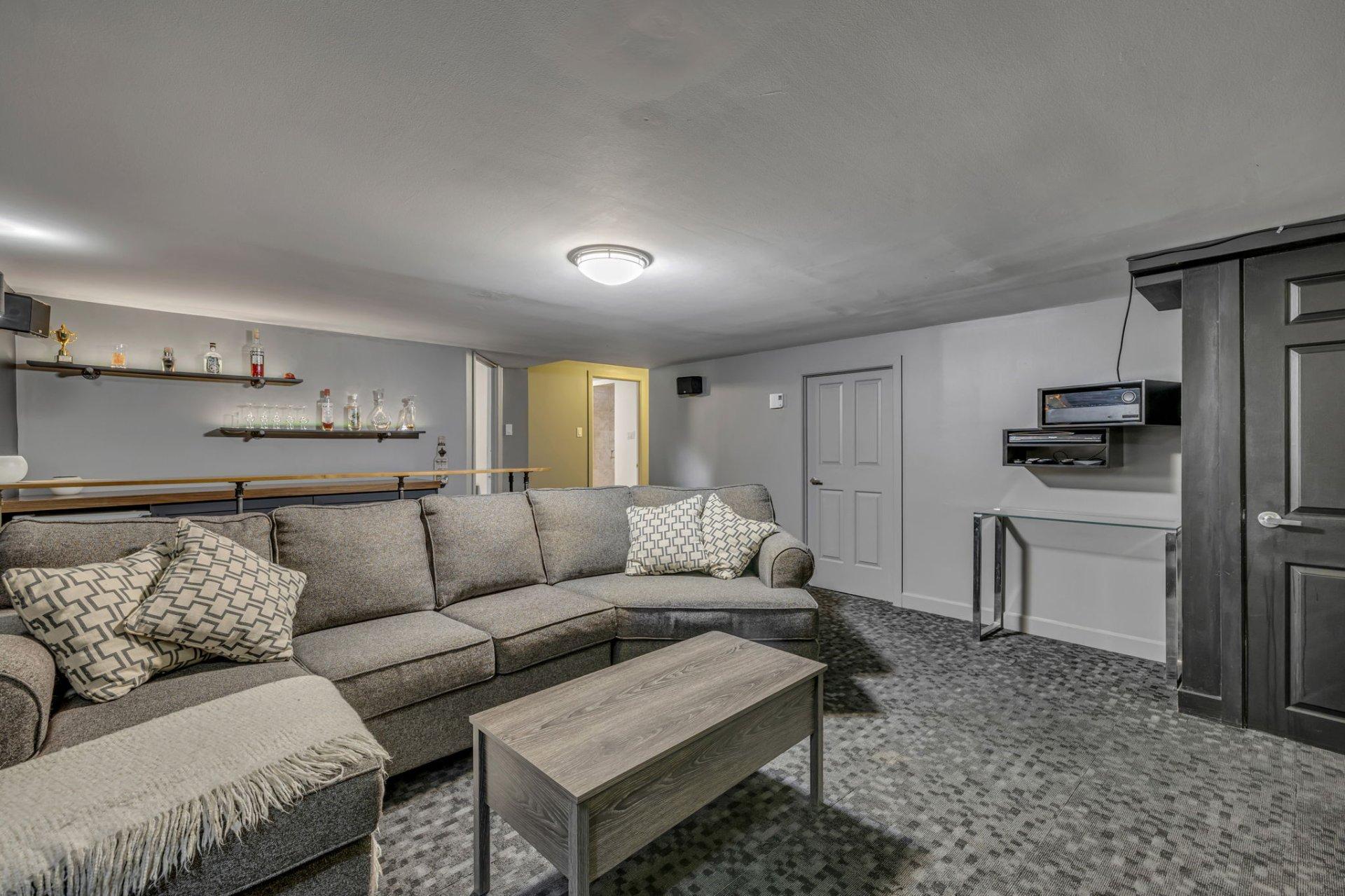 









80


Rue de Clichy

,
Québec (Beauport),




QC
G1C6N4


