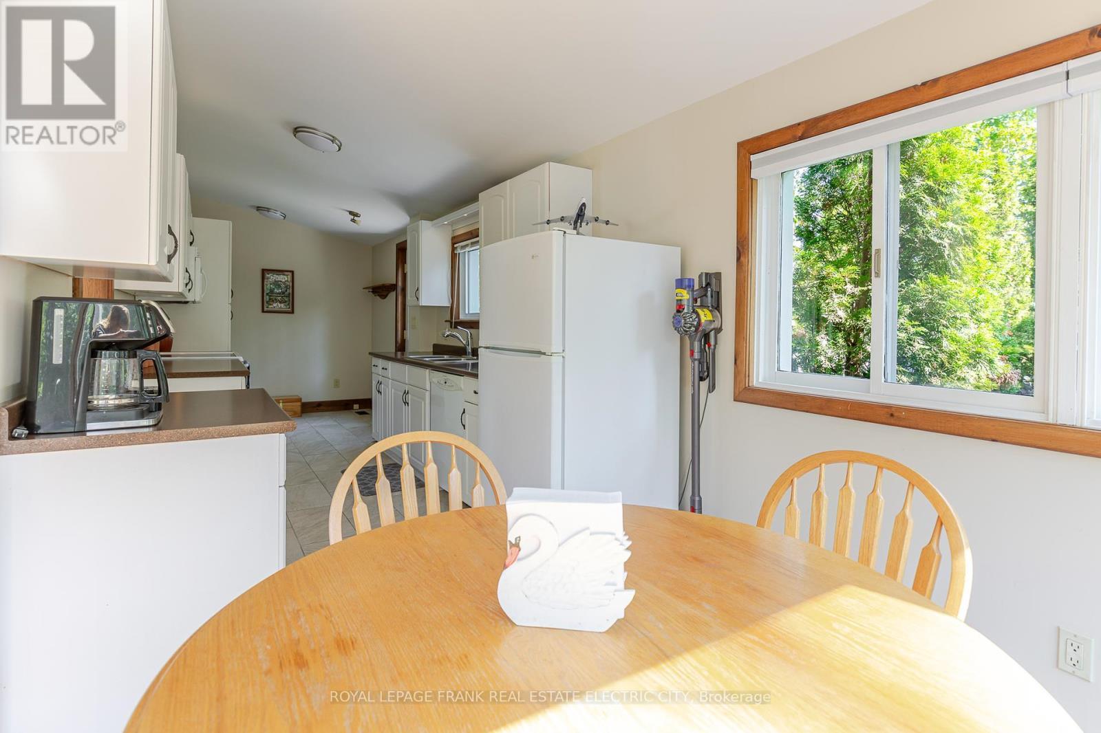 












2886 COUNTY ROAD 36 ROAD

,
Trent Lakes,




Ontario
K0L1J0

