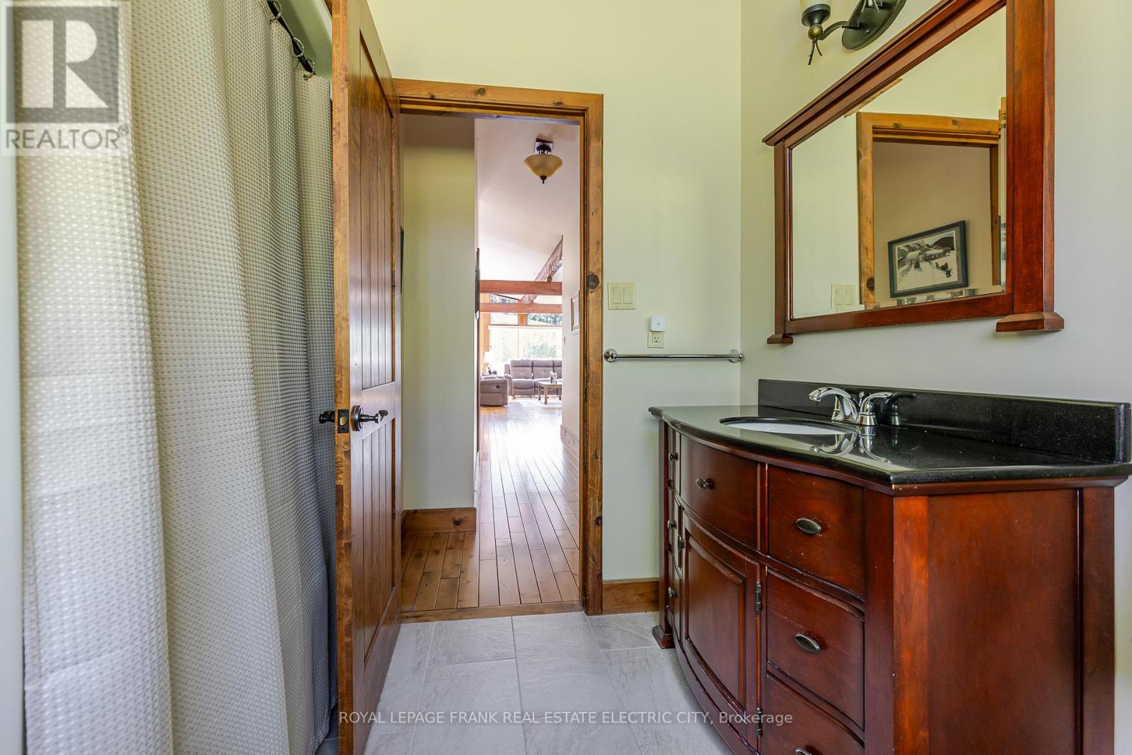 












2886 COUNTY ROAD 36 ROAD

,
Trent Lakes,




Ontario
K0L1J0

