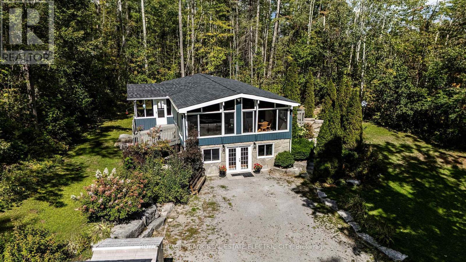












2886 COUNTY ROAD 36 ROAD

,
Trent Lakes,




Ontario
K0L1J0

