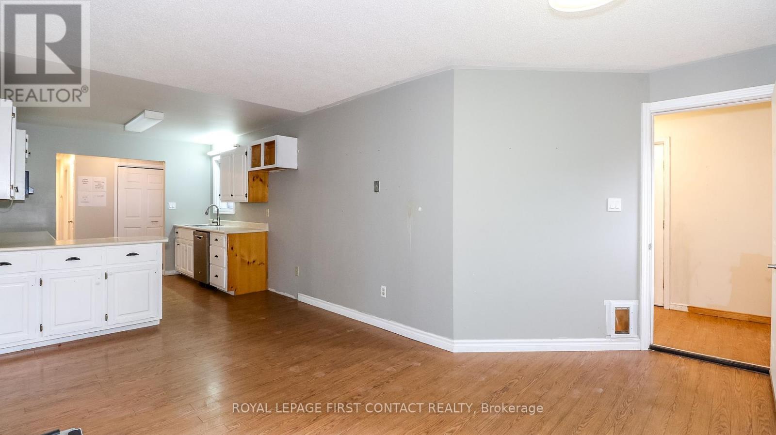 












24 HOWARD AVENUE

,
Tiny,




Ontario
L0L2T0

