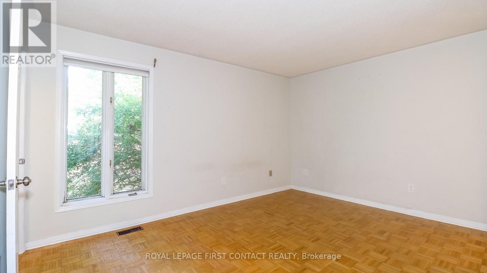 












24 HOWARD AVENUE

,
Tiny,




Ontario
L0L2T0

