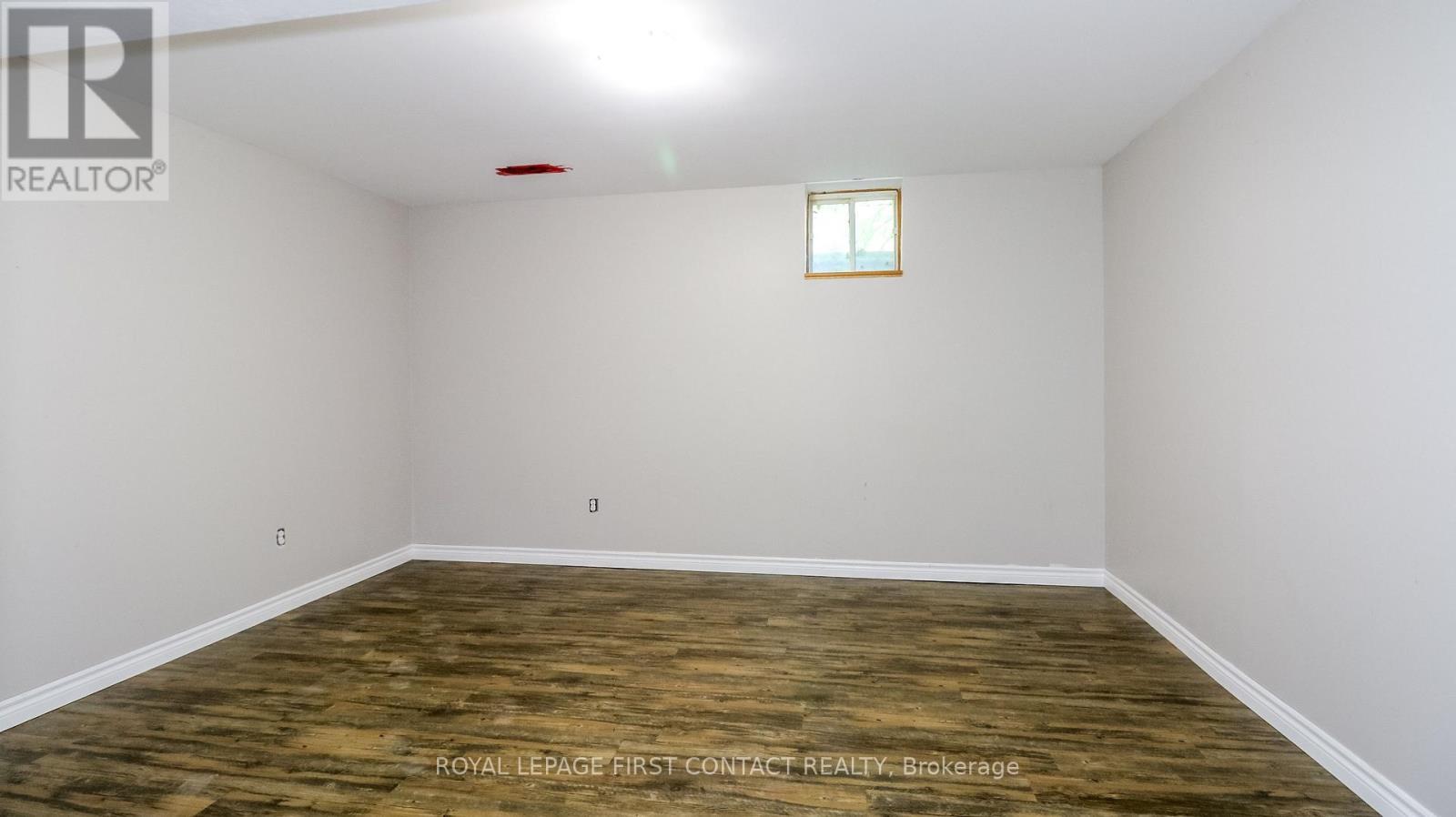 












24 HOWARD AVENUE

,
Tiny,




Ontario
L0L2T0

