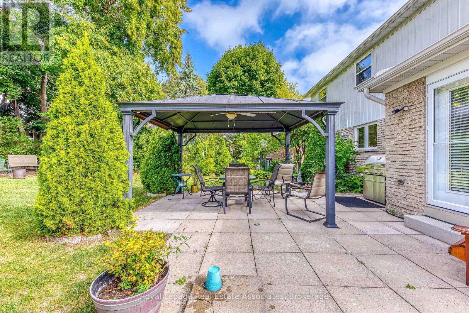 












2406 BUTTONBUSH CRESCENT

,
Mississauga,




Ontario
L5L1C5

