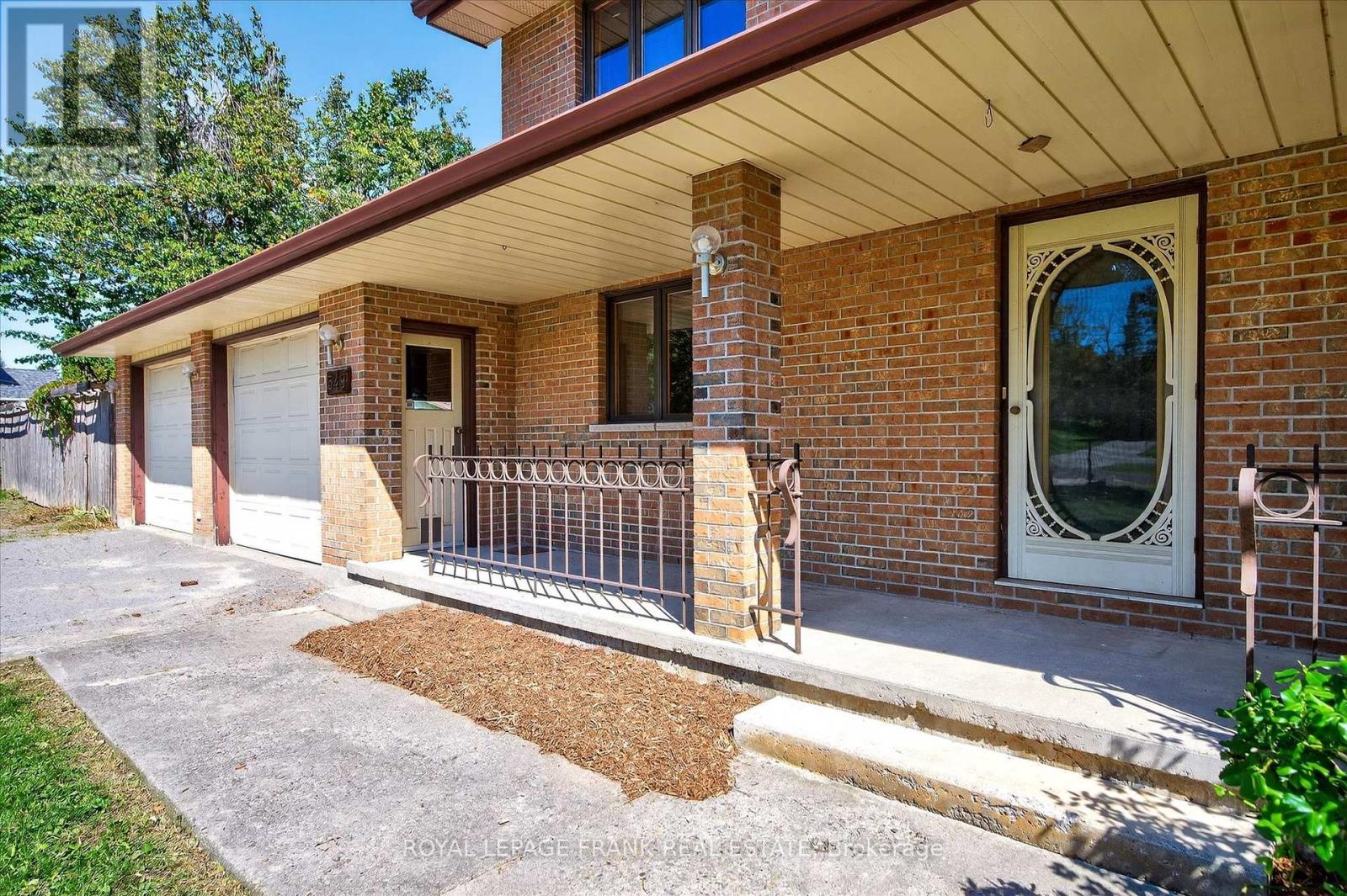 












549 BISSVIEW AVENUE

,
Selwyn,




Ontario
K9J6X4

