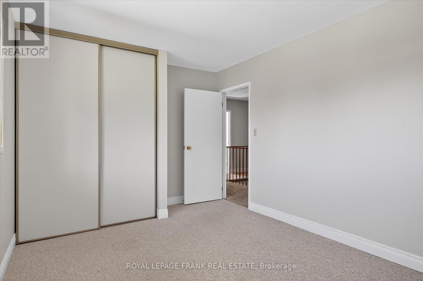 












549 BISSVIEW AVENUE

,
Selwyn,




Ontario
K9J6X4

