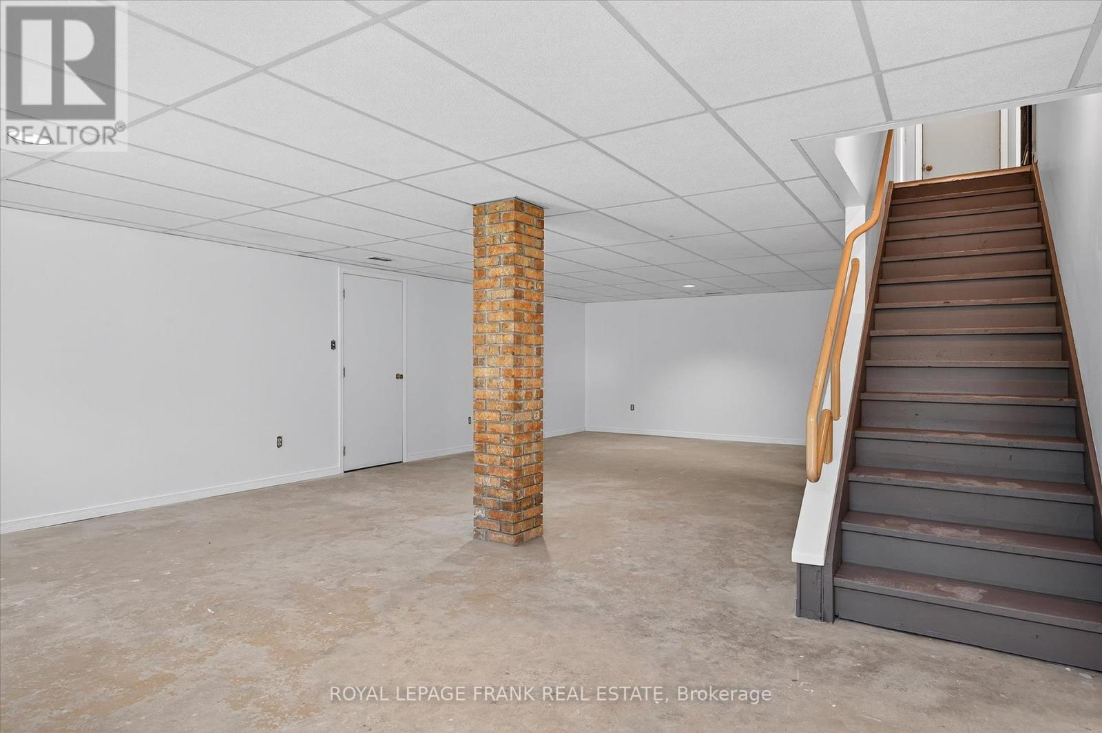 












549 BISSVIEW AVENUE

,
Selwyn,




Ontario
K9J6X4

