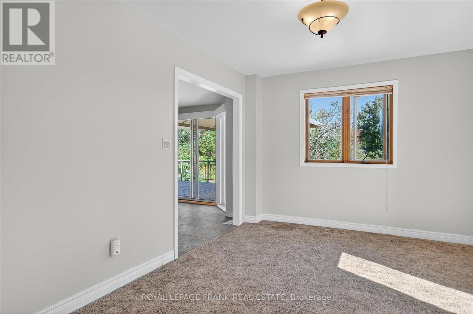 












549 BISSVIEW AVENUE

,
Selwyn,




Ontario
K9J6X4

