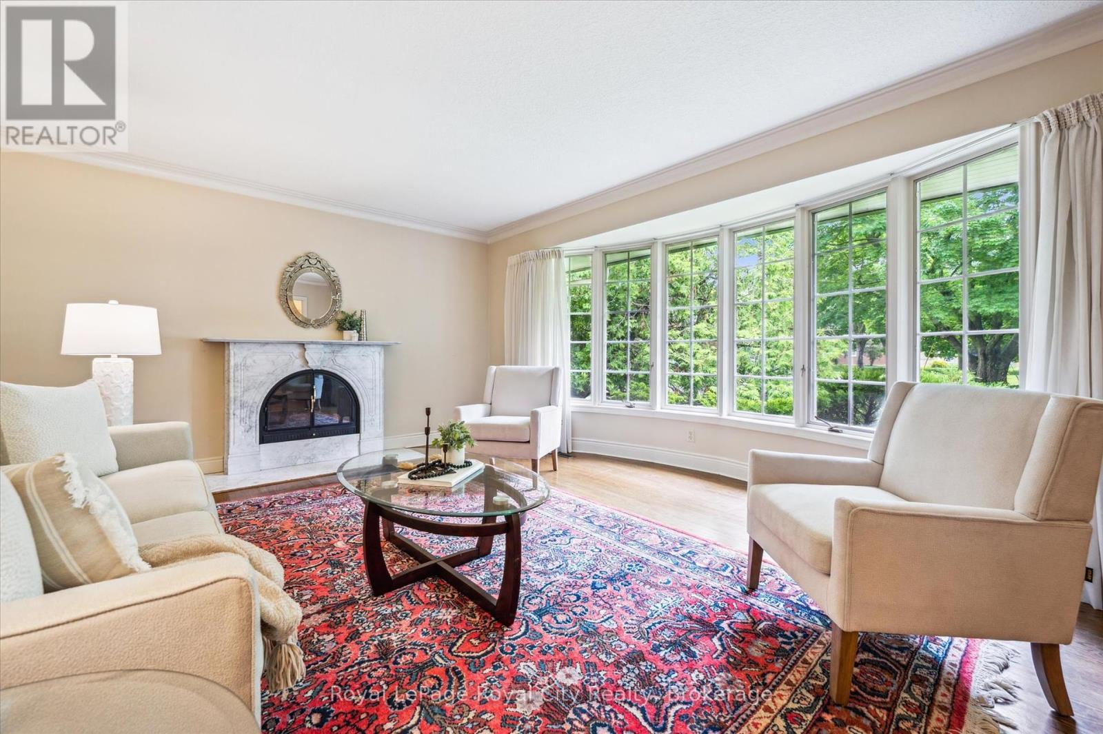 












29 LYNWOOD PLACE

,
Guelph (Dovercliffe Park/Old University),




Ontario
N1G2V9

