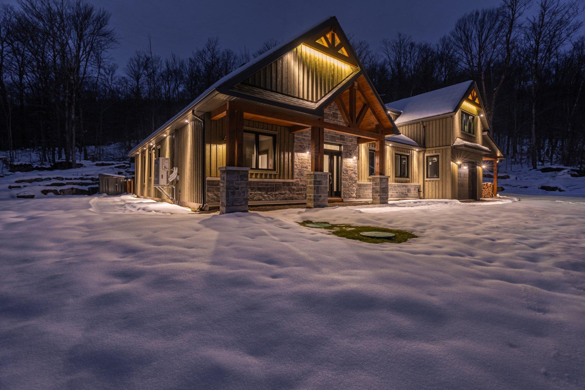 









125


Mtée des Samares

,
Sainte-Agathe-des-Monts,




QC
J8C0R7

