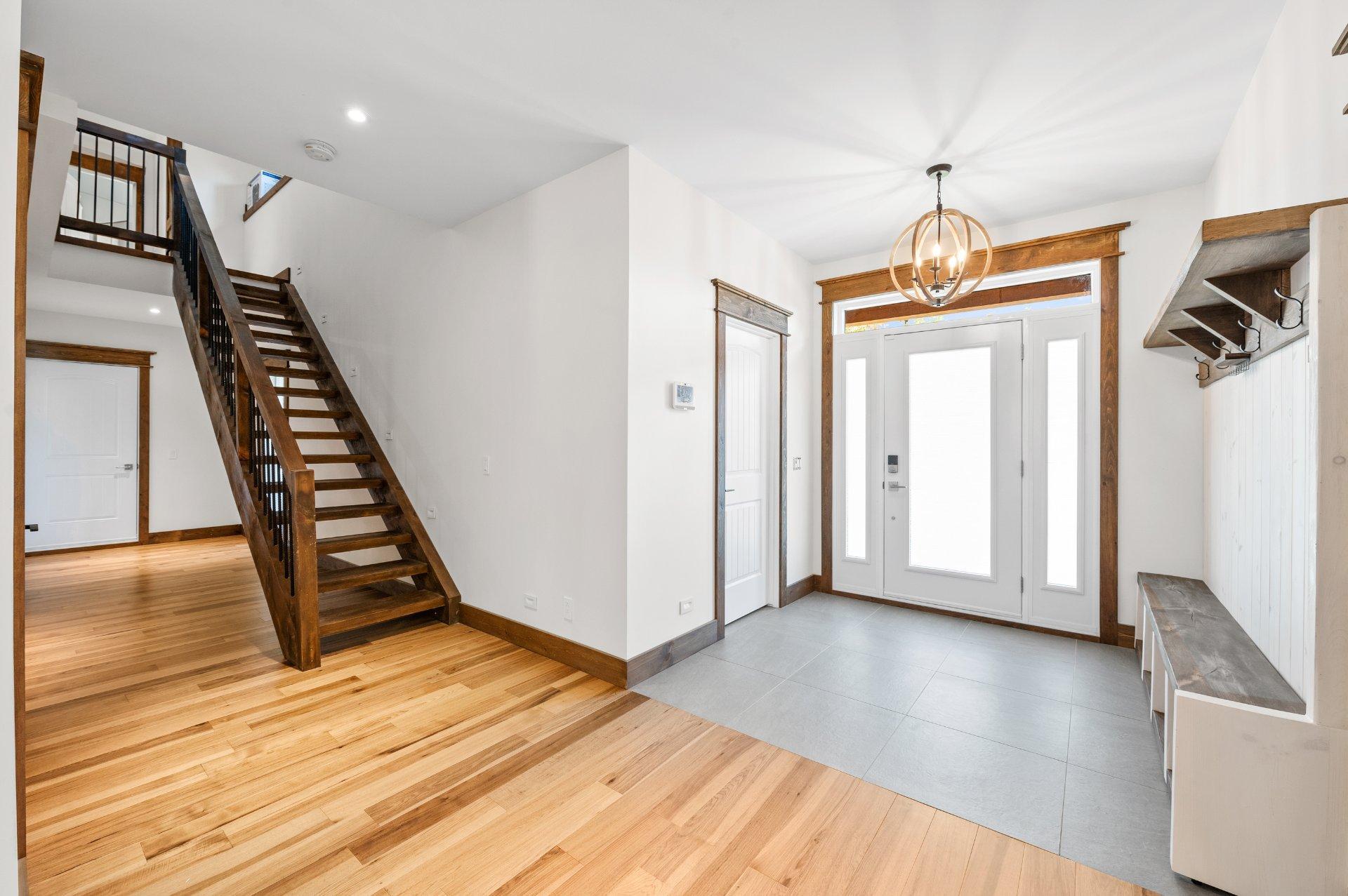 









125


Mtée des Samares

,
Sainte-Agathe-des-Monts,




QC
J8C0R7

