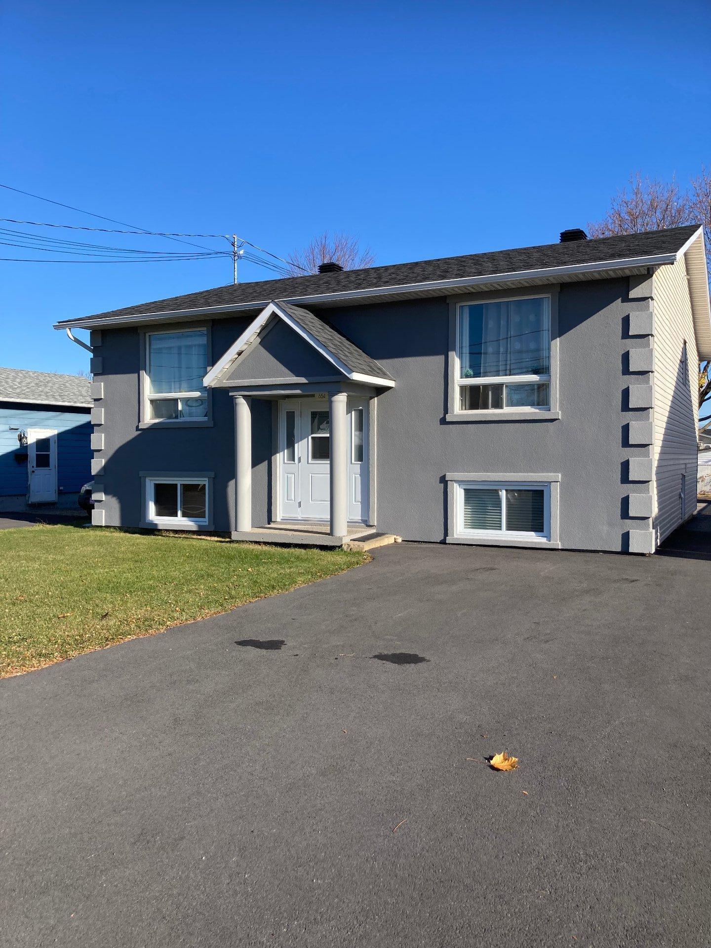 









654


Av. de Grande-Île

,
Salaberry-de-Valleyfield,




QC
J6S3N7

