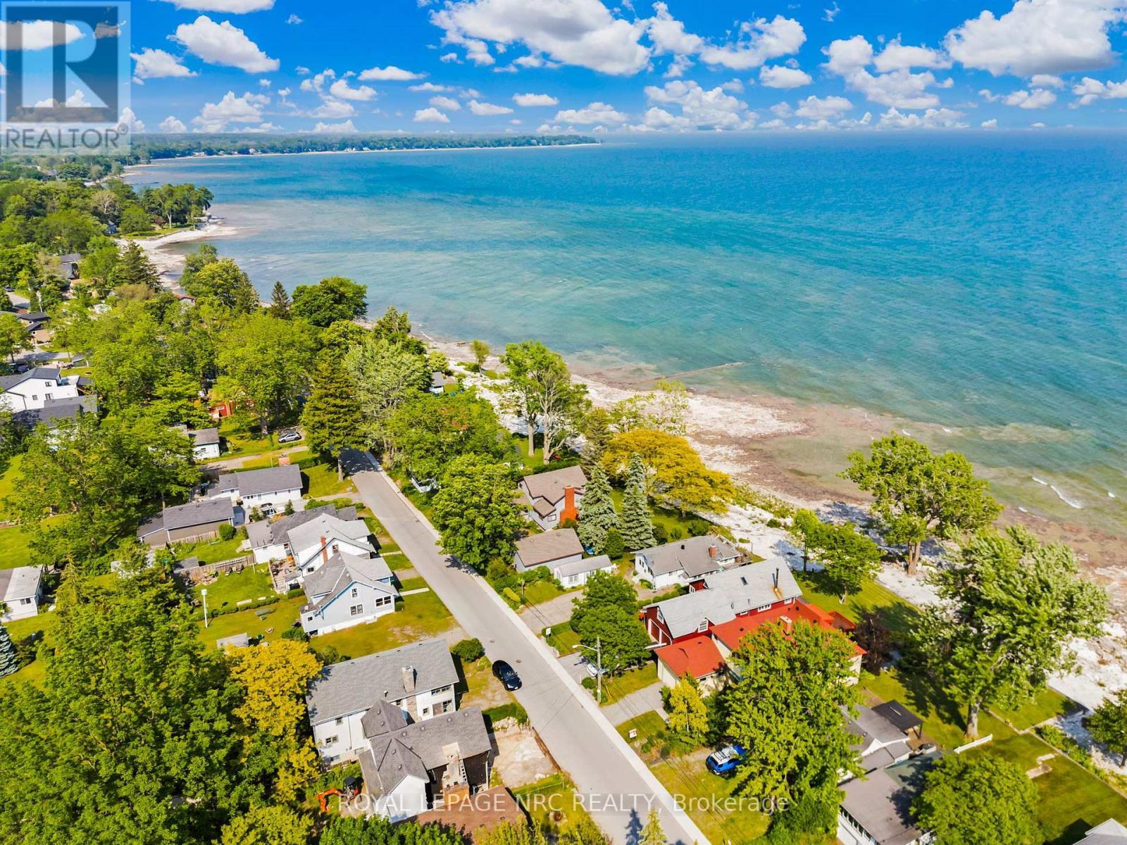 












3765 CRYSTAL BEACH DRIVE

,
Fort Erie (Crystal Beach),




Ontario
L0S1B0


