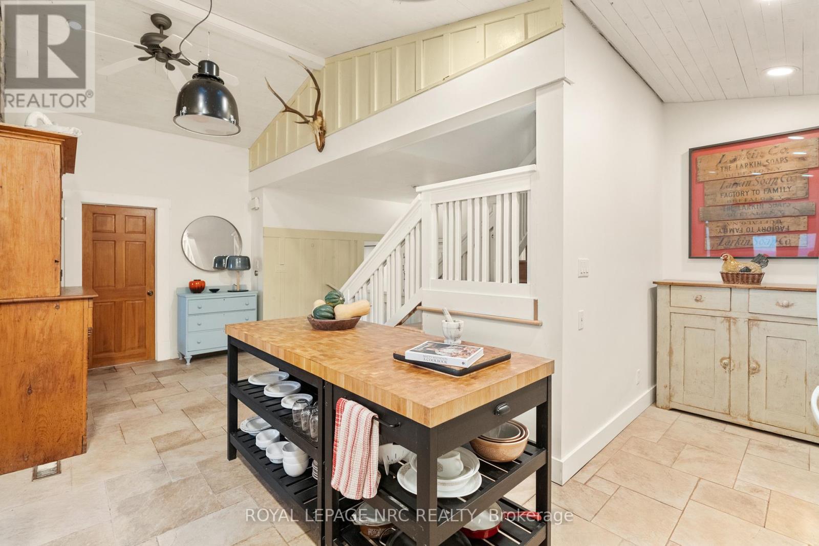 












3765 CRYSTAL BEACH DRIVE

,
Fort Erie (Crystal Beach),




Ontario
L0S1B0

