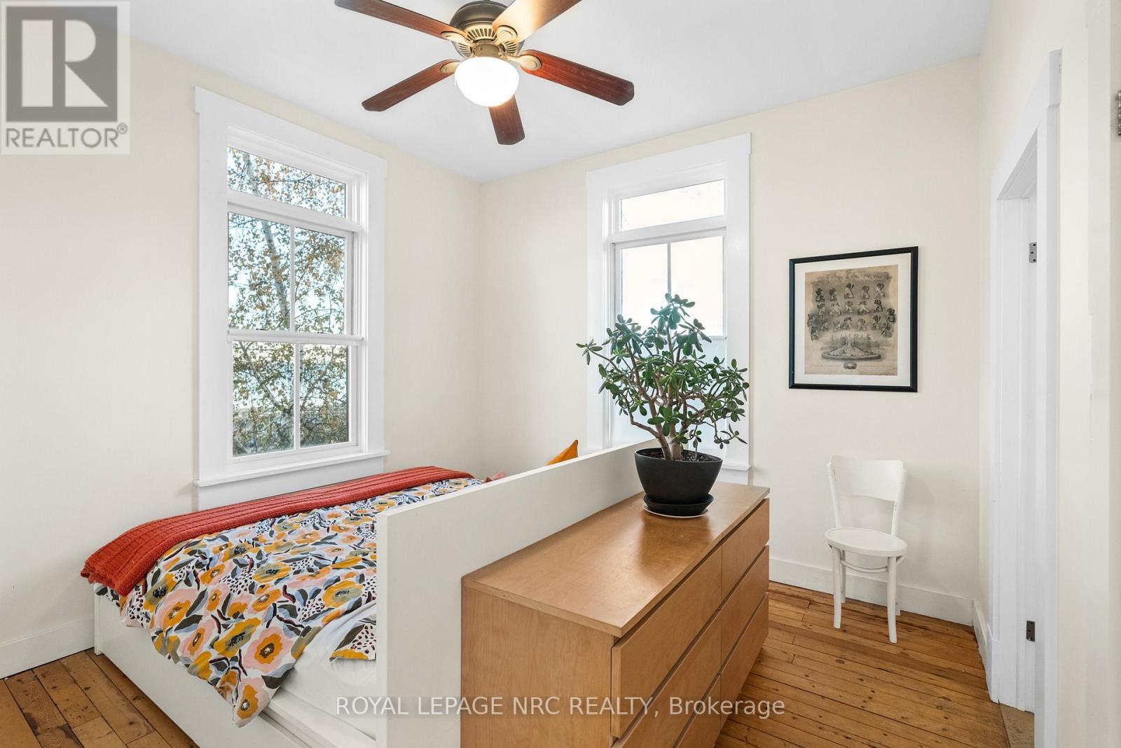 












3765 CRYSTAL BEACH DRIVE

,
Fort Erie (Crystal Beach),




Ontario
L0S1B0

