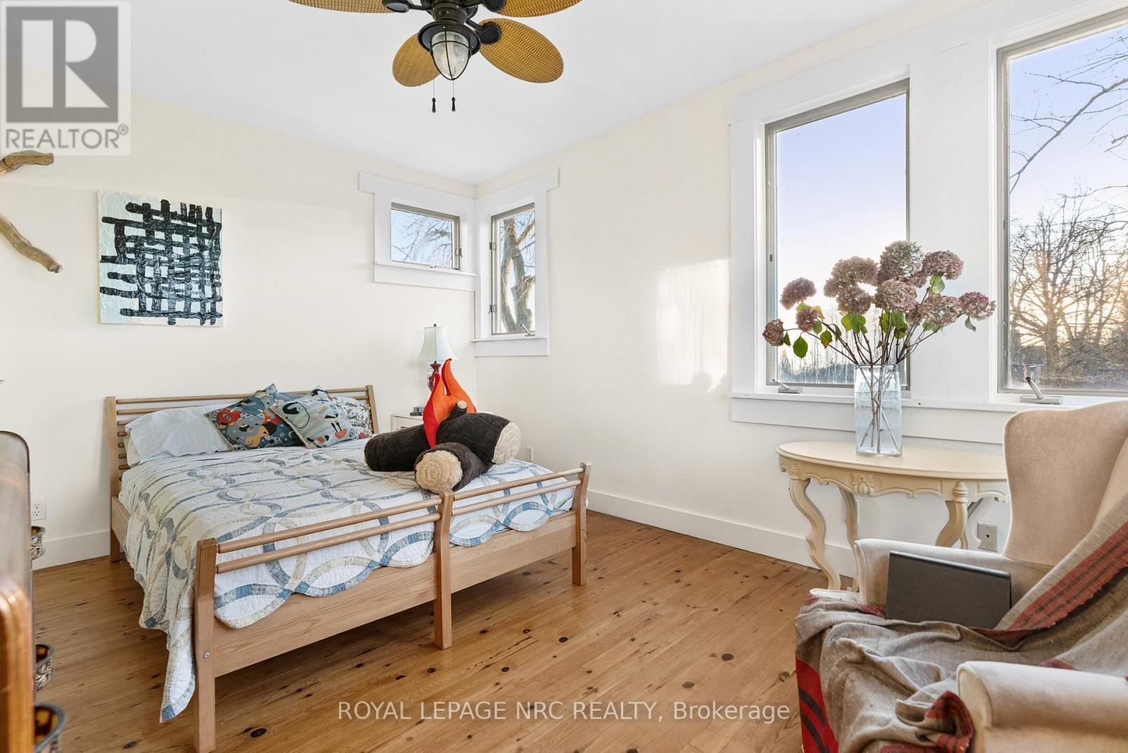 












3765 CRYSTAL BEACH DRIVE

,
Fort Erie (Crystal Beach),




Ontario
L0S1B0

