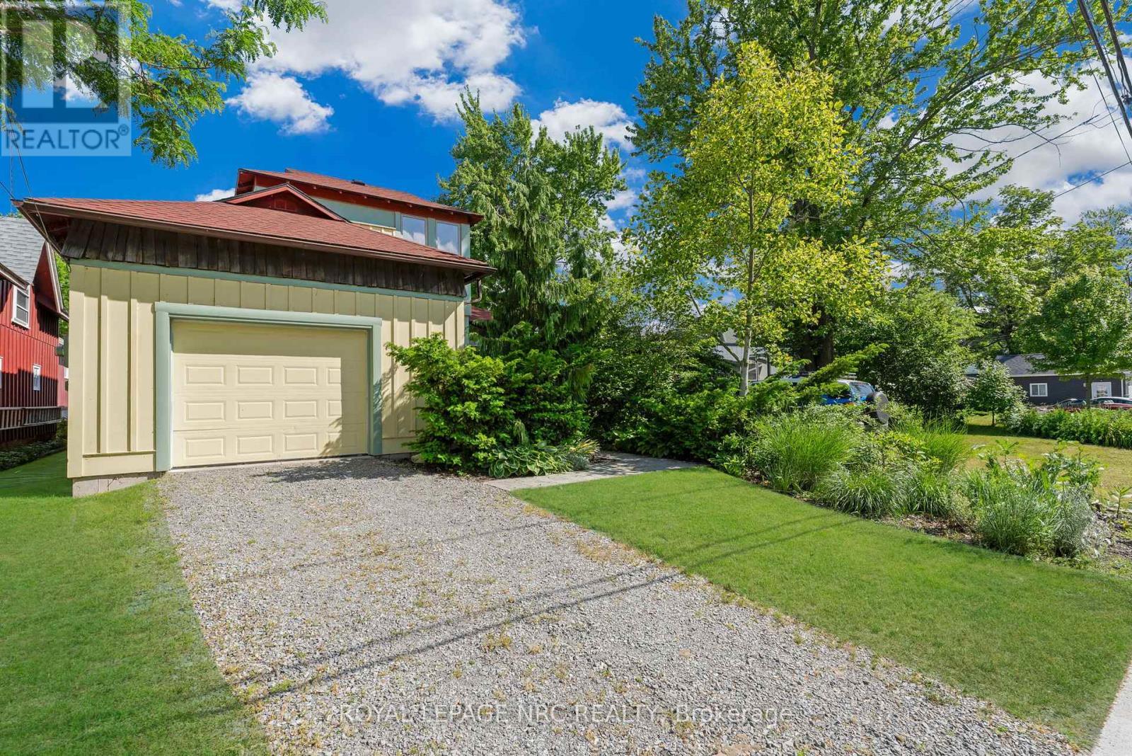 












3765 CRYSTAL BEACH DRIVE

,
Fort Erie (Crystal Beach),




Ontario
L0S1B0

