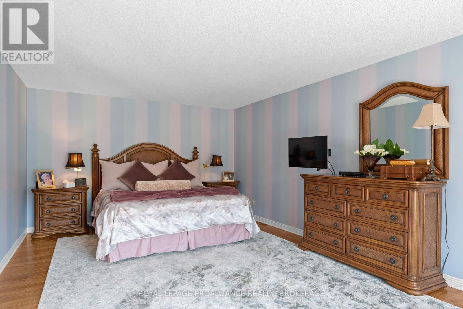 












1673 ST. LAWRENCE AVENUE

,
Kingston (Kingston East (Incl CFB Kingston)),




Ontario
K7L4V1

