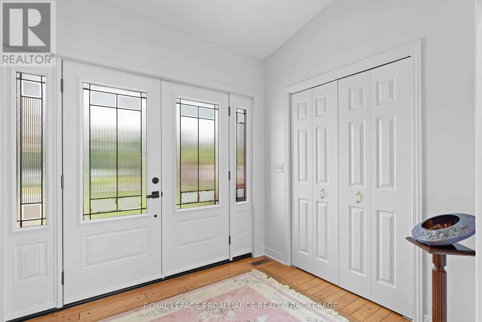 












1673 ST. LAWRENCE AVENUE

,
Kingston (Kingston East (Incl CFB Kingston)),




Ontario
K7L4V1

