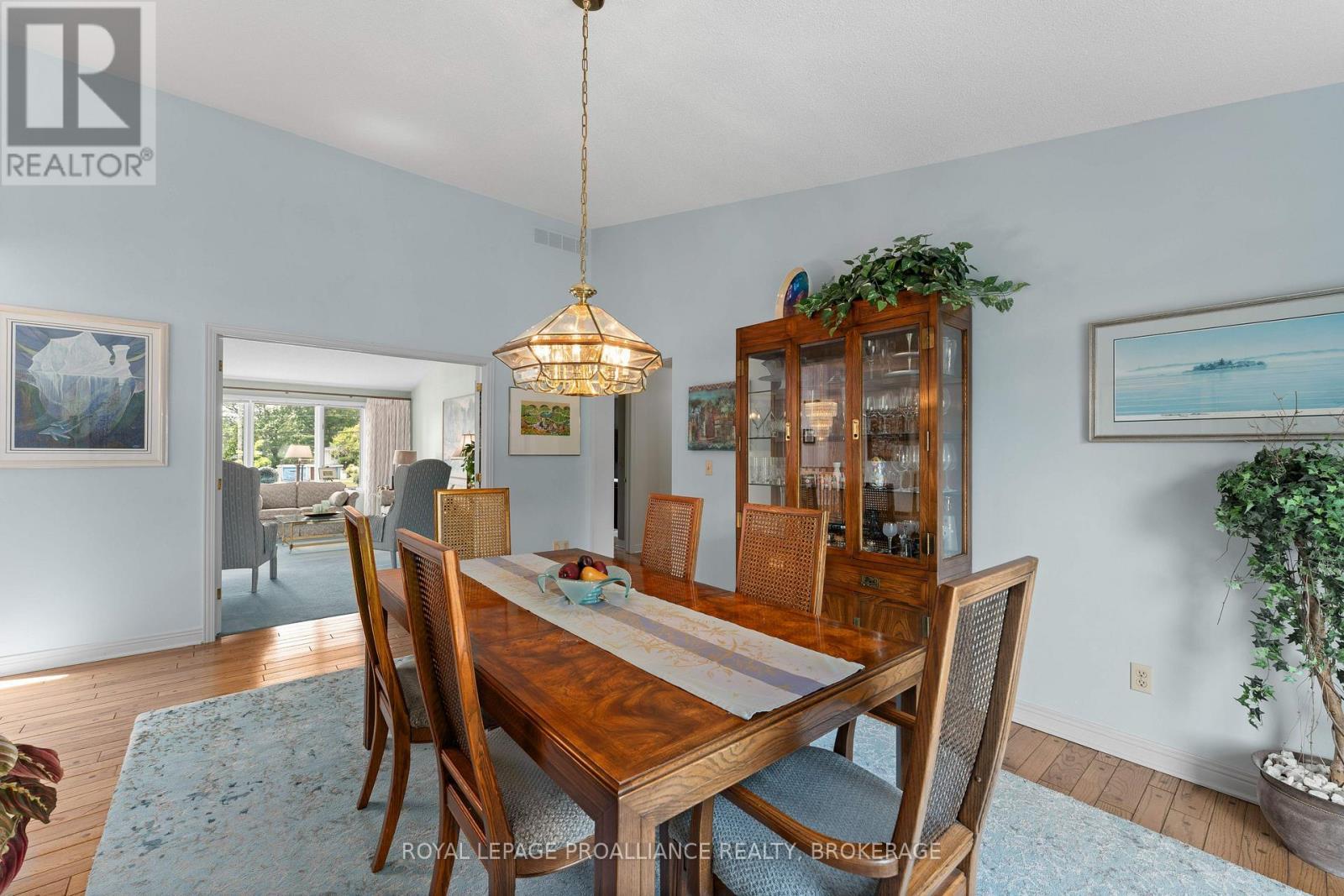 












1673 ST. LAWRENCE AVENUE

,
Kingston (Kingston East (Incl CFB Kingston)),




Ontario
K7L4V1

