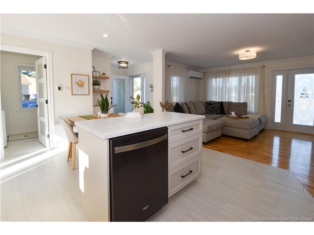 









700


Isabelle

,
Tracadie,




NB
E1X 2J1

