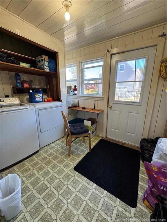 









869


Main

ST,
Blacks Harbour,




NB
E5H 1E5

