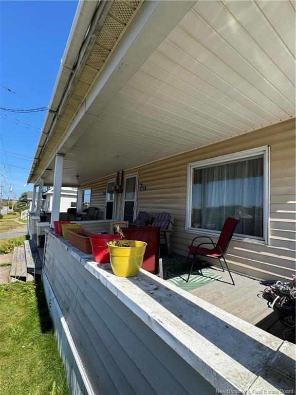 









869


Main

ST,
Blacks Harbour,




NB
E5H 1E5

