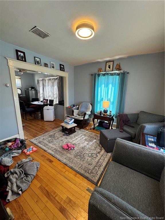 









869


Main

ST,
Blacks Harbour,




NB
E5H 1E5

