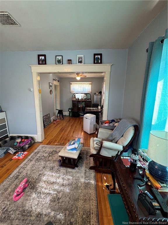 









869


Main

ST,
Blacks Harbour,




NB
E5H 1E5

