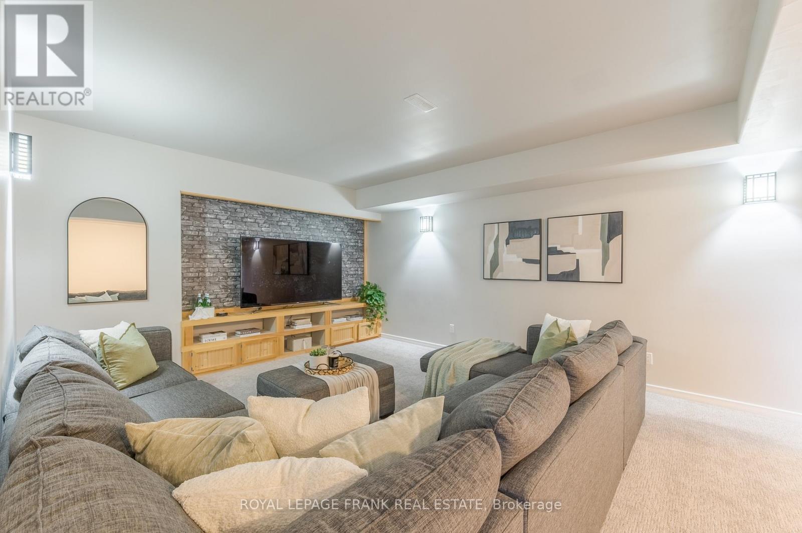 












1229 ASPHODEL 7TH LINE

,
Asphodel-Norwood,




Ontario
K0L1Y0

