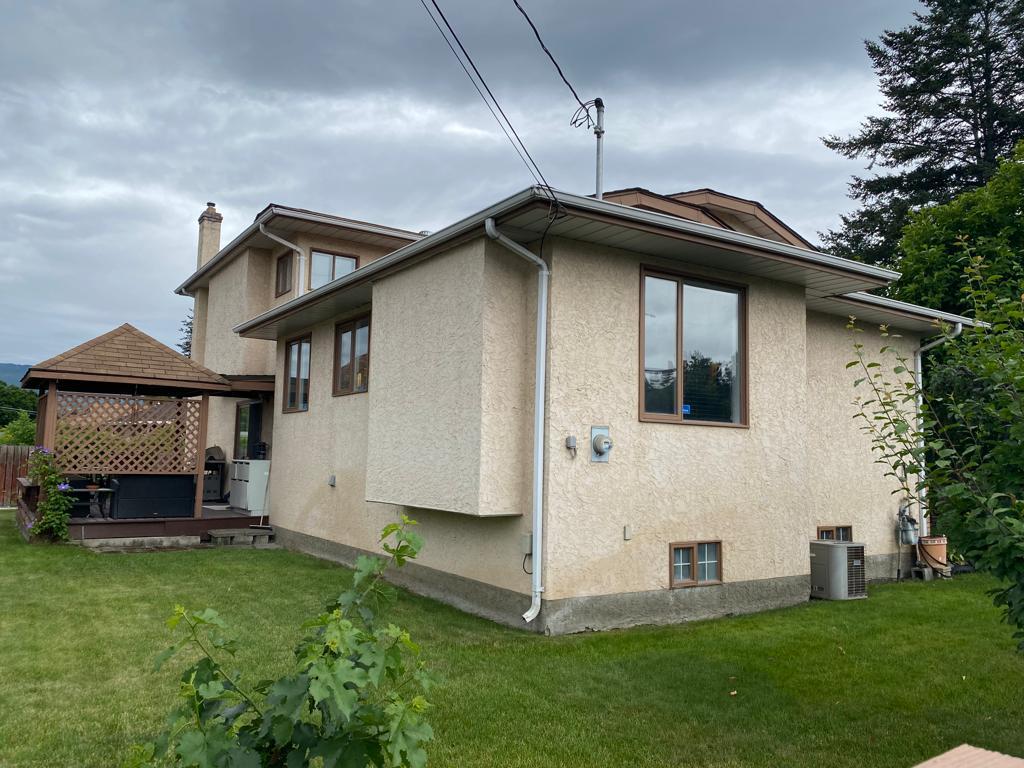









3343


Gordon

Drive,
Kelowna,




BC
V1W 3M9

