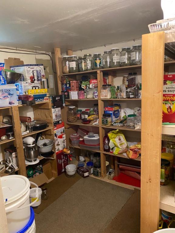 









3343


Gordon

Drive,
Kelowna,




BC
V1W 3M9

