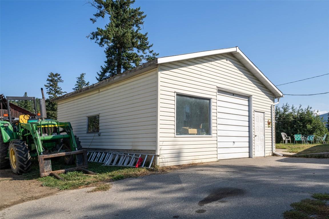 









4210


White Lake

Road,
Tappen,




BC
V0E 2W1

