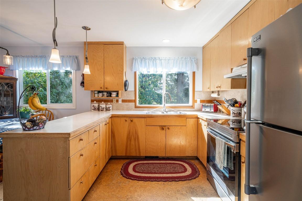 









4210


White Lake

Road,
Tappen,




BC
V0E 2W1


