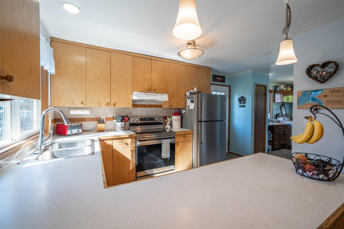 









4210


White Lake

Road,
Tappen,




BC
V0E 2W1

