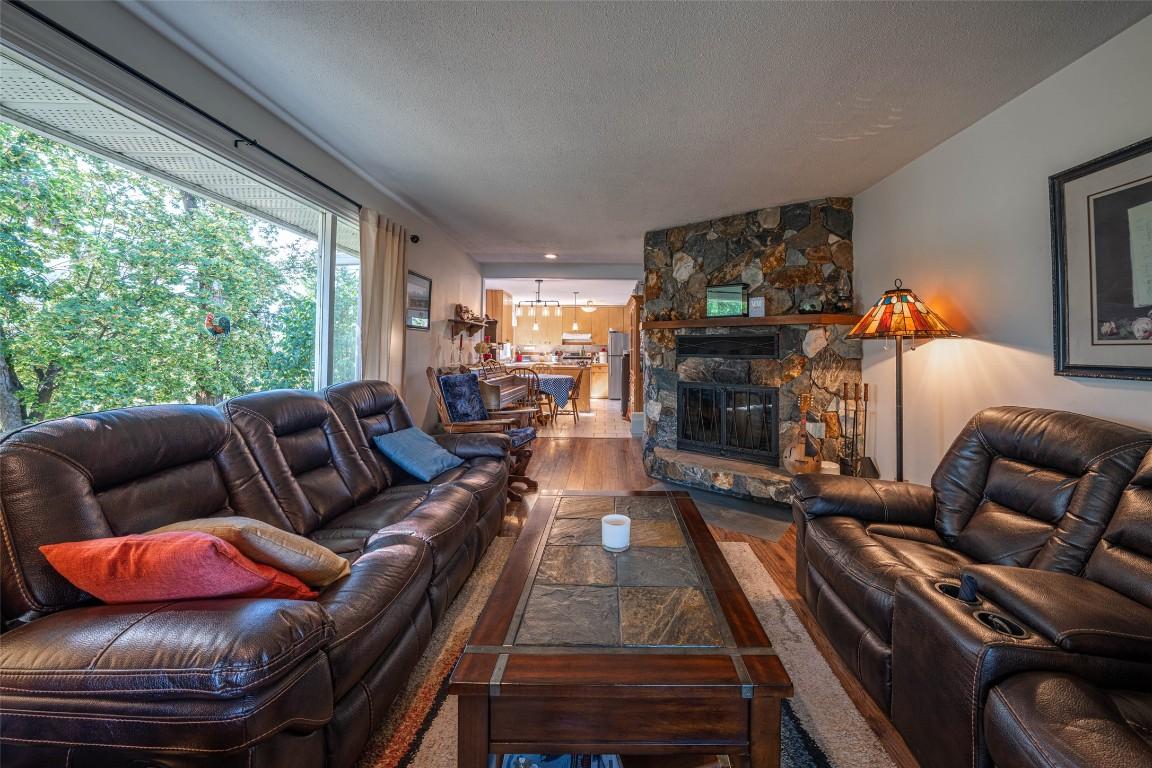 









4210


White Lake

Road,
Tappen,




BC
V0E 2W1

