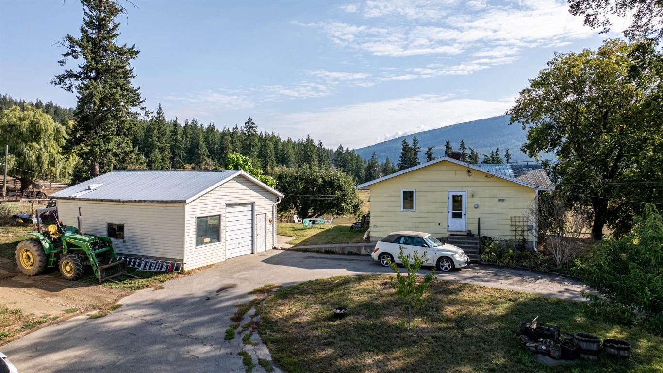 









4210


White Lake

Road,
Tappen,




BC
V0E 2W1

