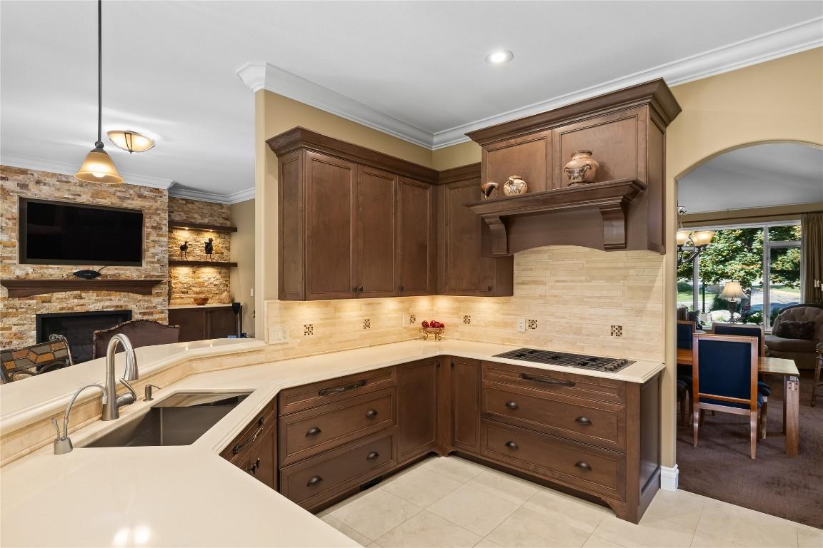 









3992


Gallaghers

Parkway,
Kelowna,




BC
V1W 3Z8

