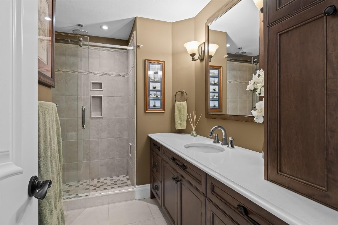 









3992


Gallaghers

Parkway,
Kelowna,




BC
V1W 3Z8

