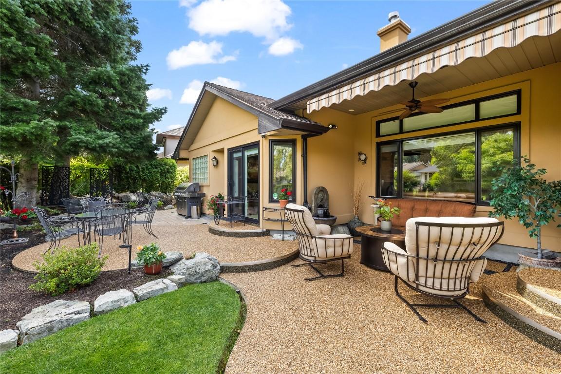 









3992


Gallaghers

Parkway,
Kelowna,




BC
V1W 3Z8

