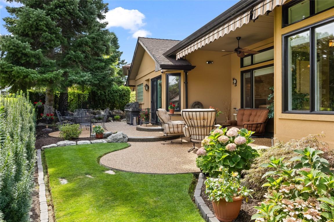 









3992


Gallaghers

Parkway,
Kelowna,




BC
V1W 3Z8

