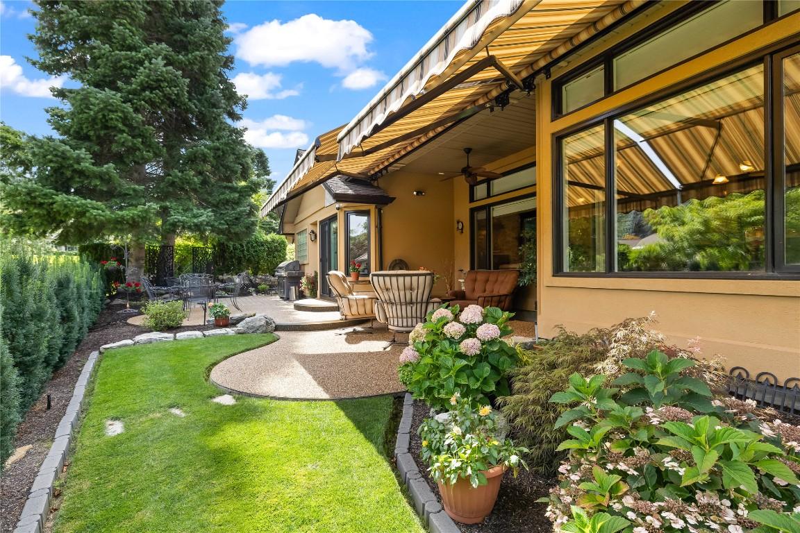 









3992


Gallaghers

Parkway,
Kelowna,




BC
V1W 3Z8

