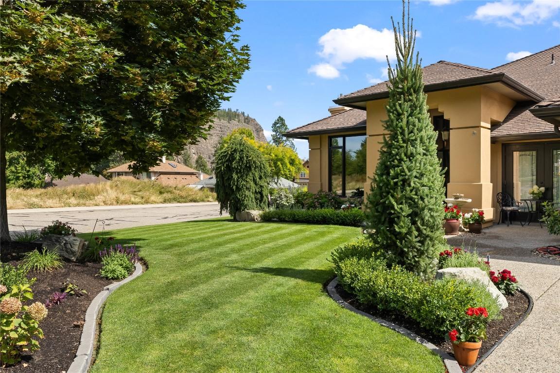 









3992


Gallaghers

Parkway,
Kelowna,




BC
V1W 3Z8

